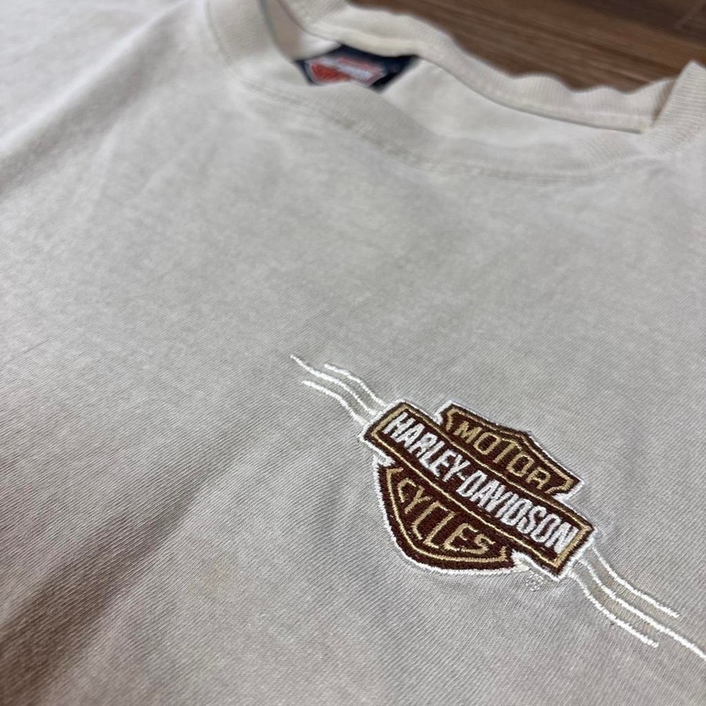'Harley Davidson cream & tan t-shirt with embroidered logo #bikerstyle